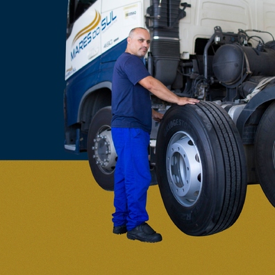 Imagem do post 3 cuidados para manter o pneu de caminhão conservado por mais tempo